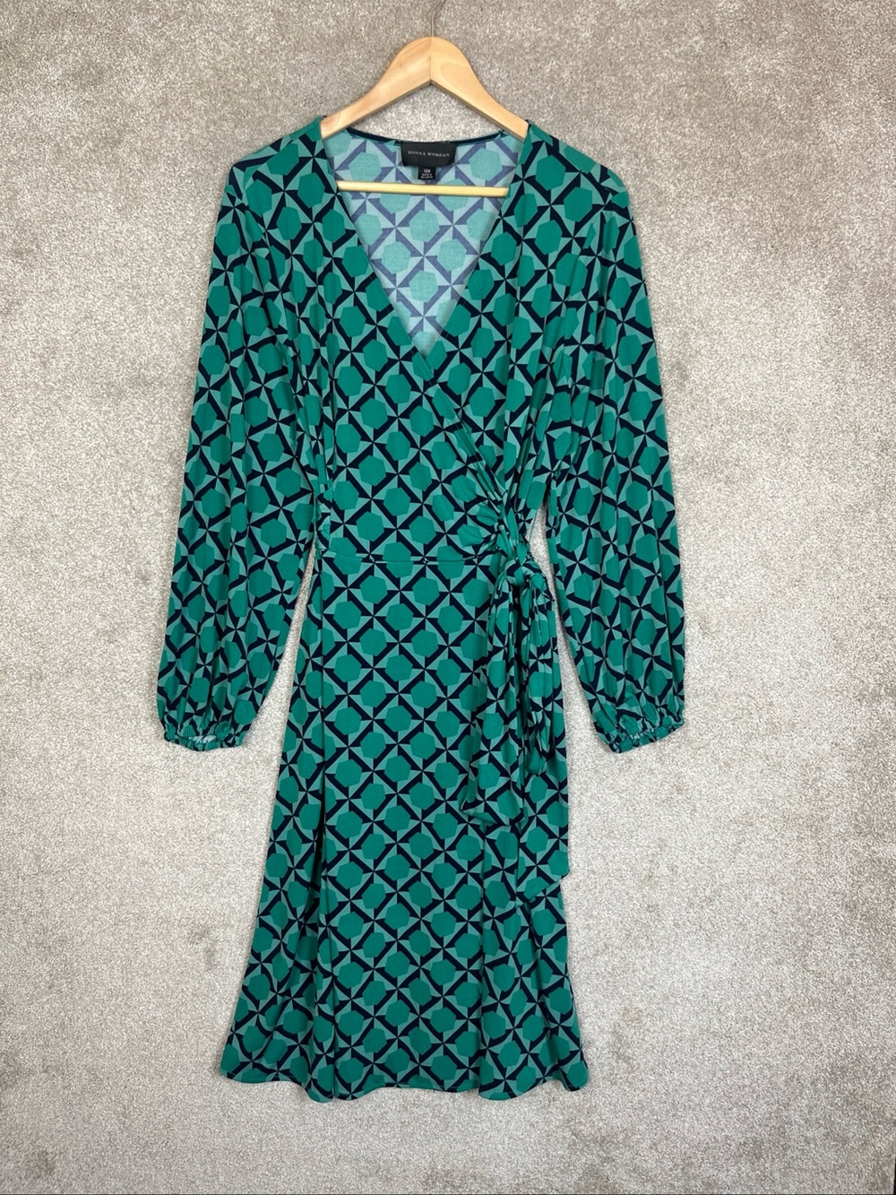 Donna Morgan Dress Womens 18W Green Long Sleeve Stretch Knee Length- 5259
